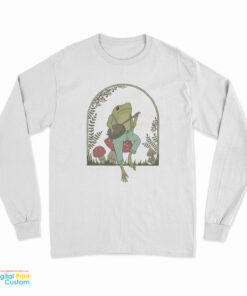 Cottagecore Aesthetic Frog Playing Banjo On Mushroom Cute Long Sleeve T-Shirt